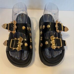Gothic black open toe bats studded sandals size 6 NEW